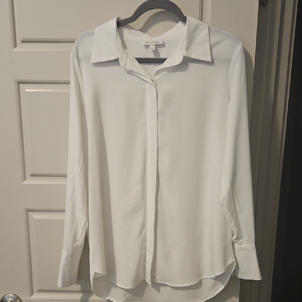 Chic White Collared Blouse